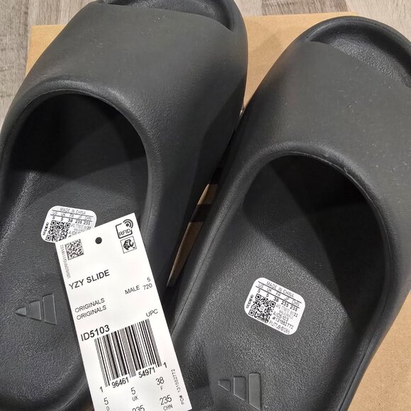adidas Yeezy Slides Dark Onyx ID5103 100% AUTHENTIC size Men\'s US5
